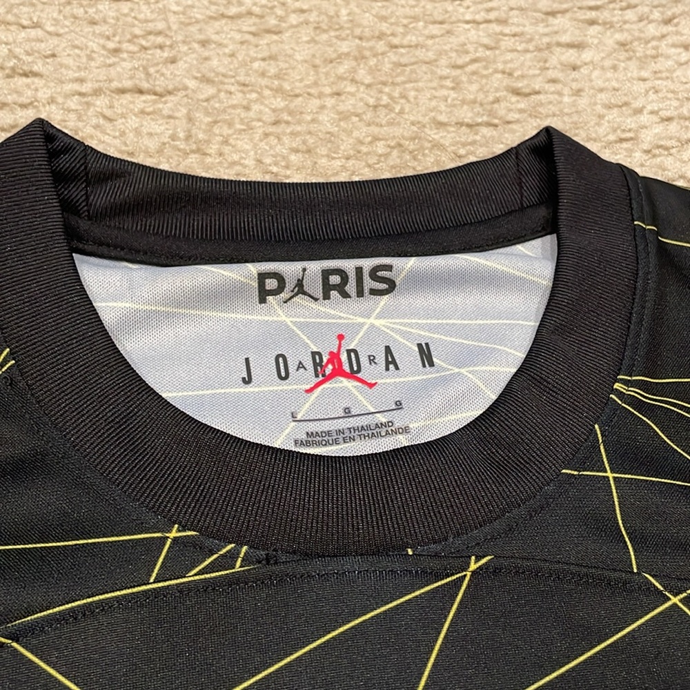 Nike Paris Saint-Germain Fourth Jersey 22/23 men size L NWT - Picture 4 of 6